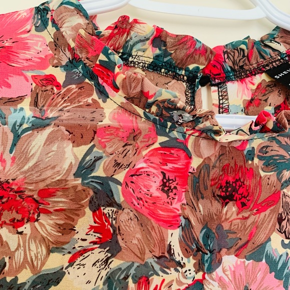 Floral Frill Neck Puff Sleeve Blouse - Picture 7 of 7